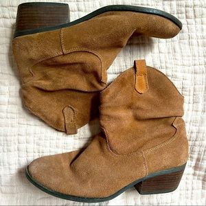 Cognac suede leather booties